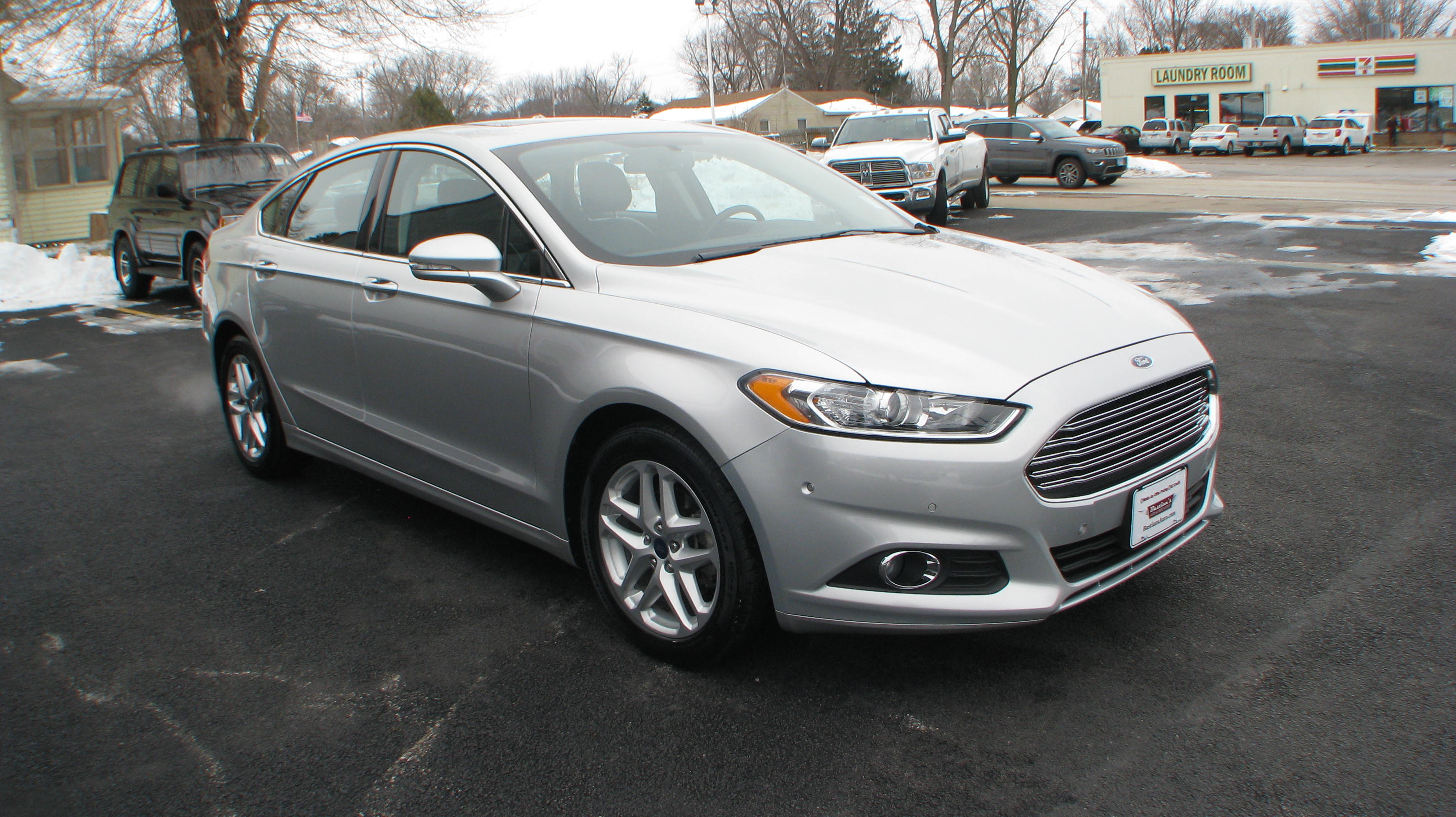 Pre-Owned 2013 Ford Fusion 4d Sedan SE 1.6L EcoBoost 4dr Car in Coal ...